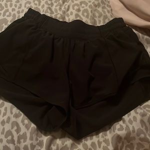 LuLulemon hotty hot shorts